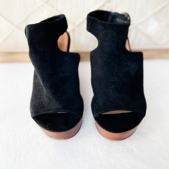 Torrid Black Platform Heel Sandals - Picture 9 of 15